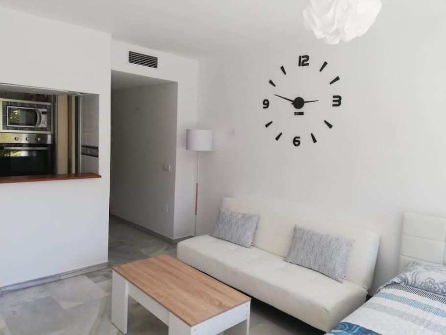 Estudio Cosmopolita Marbella Exteriör bild